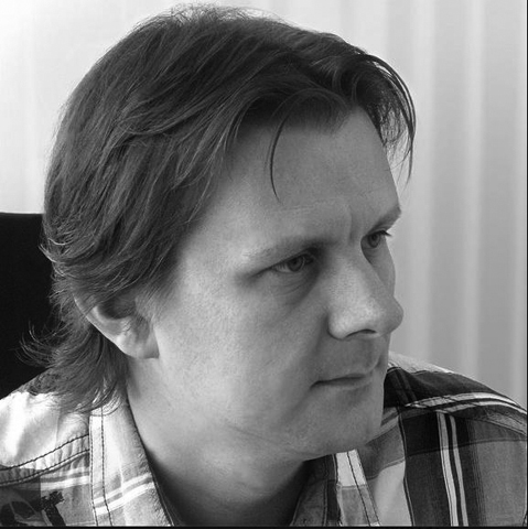 Tomas-headshot_bw.jpg